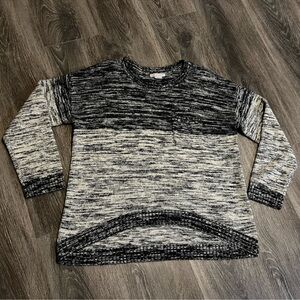SABRINA LAUREN Women’s Pocket Sweater